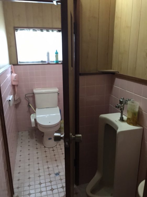 トイレリフォーム前の写真