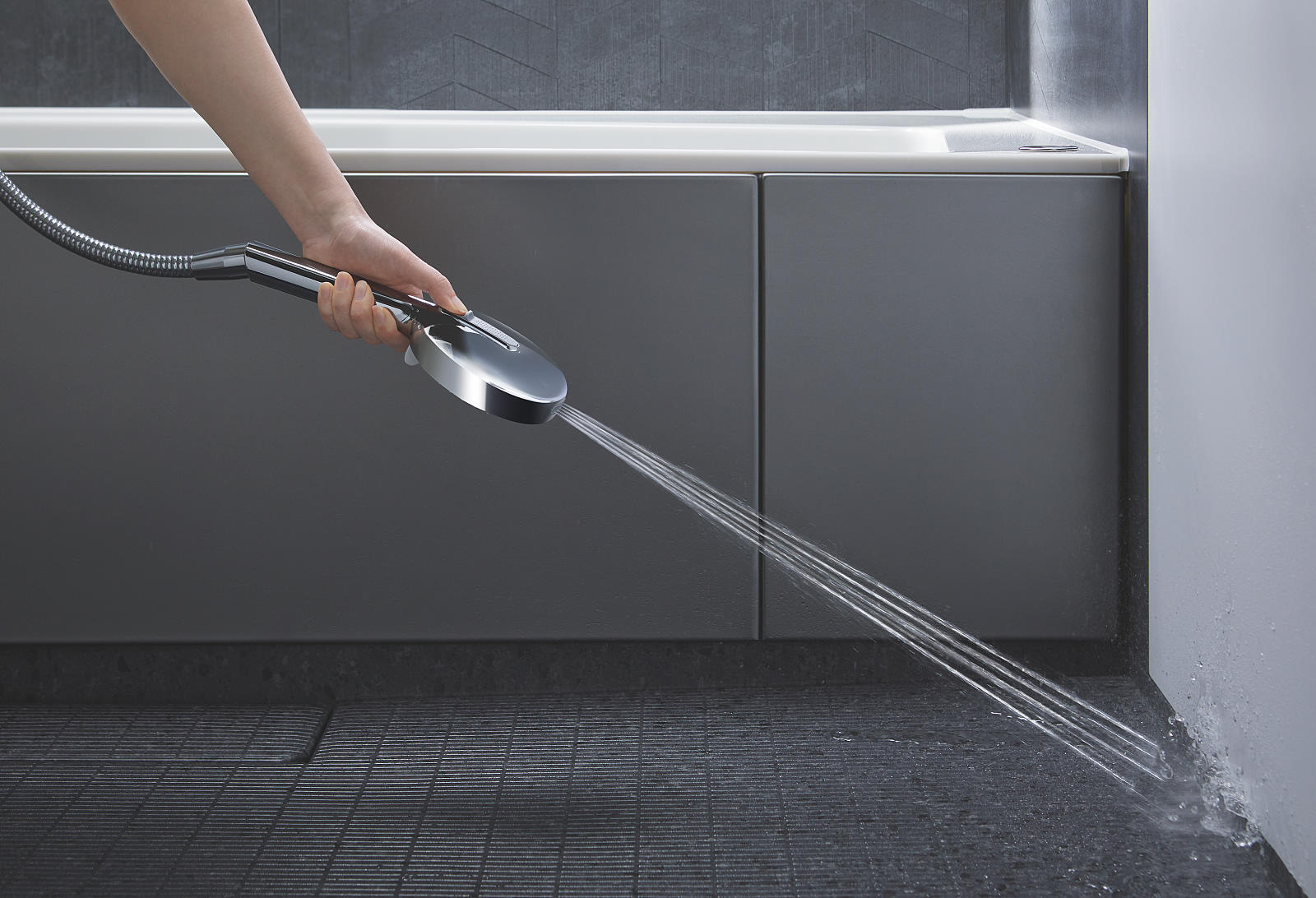 Panasonic BEVAS ビームシャワーヘッド 1日限定体験！バスルーム掃除のおすすめ機能『BEVASバスルームのビーム